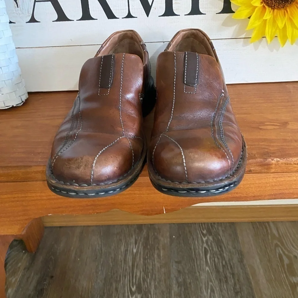 Clarks Escalade, brown leather upper 9 1/2 loafers